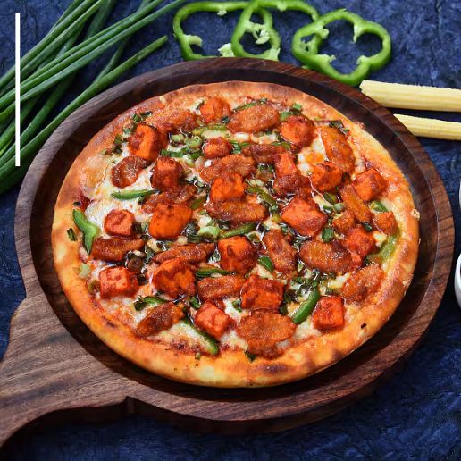 Schezwan Pizza - Onion, Chilli, Garlic, Schezwan Chicken